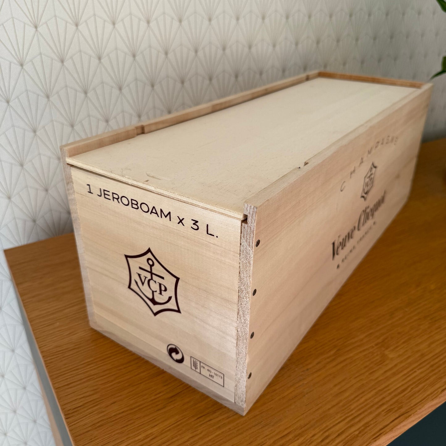French Jeroboam Veuve Clicquot Champagne Bottle Crate Box 20 3/4" 2101251 Veuve Clicquot