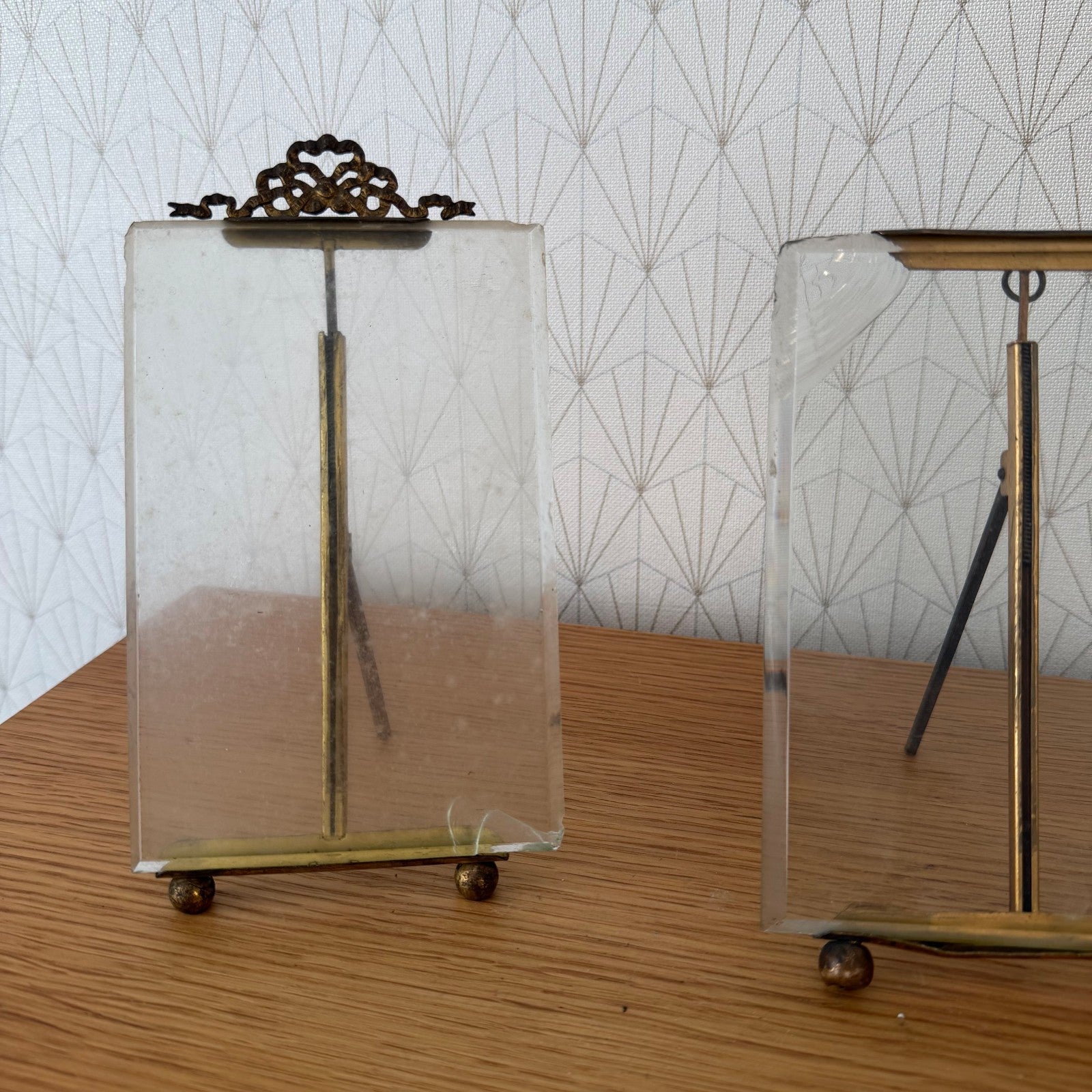 Set of 5 Vintage Brass Glass Display Frames Picture Stands 10062612 Fleamarketfrance