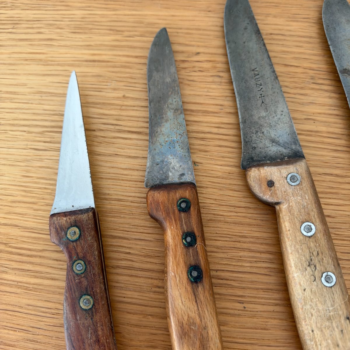 French Vintage Kitchen Knives Set of 5 Rustic Wooden Handle 07102618 Fleamarketfrance
